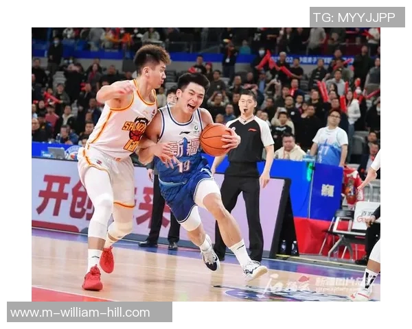 CBA总决赛第一场精彩回顾与赛后分析球队表现与球员亮点一览